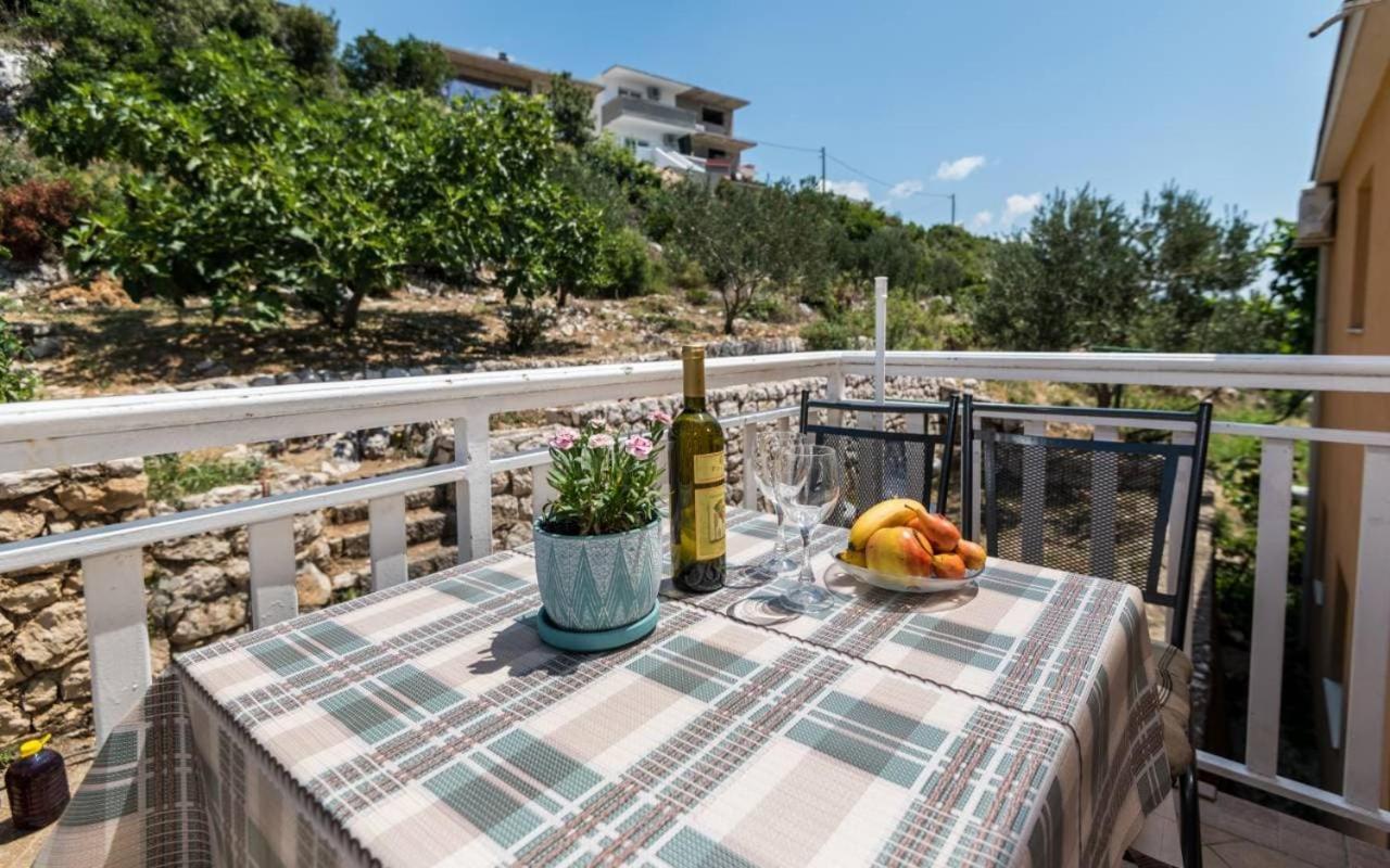 נאום Apartments In מראה חיצוני תמונה