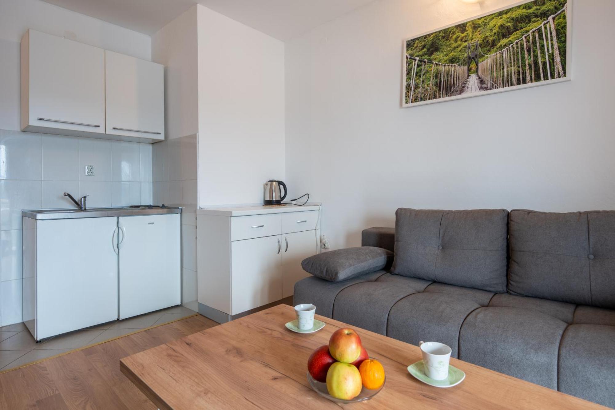 נאום Apartments In חדר תמונה