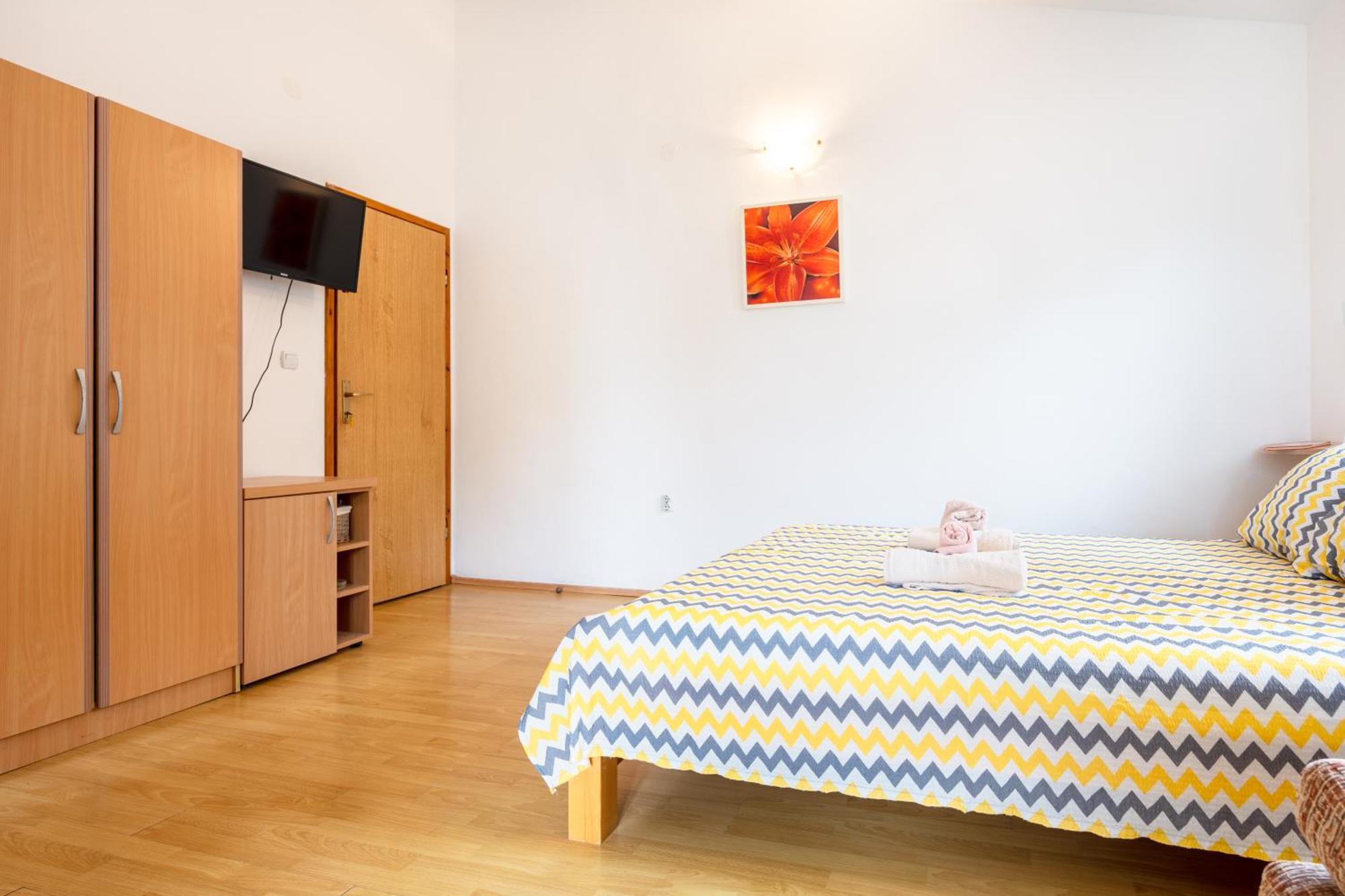 נאום Apartments In חדר תמונה