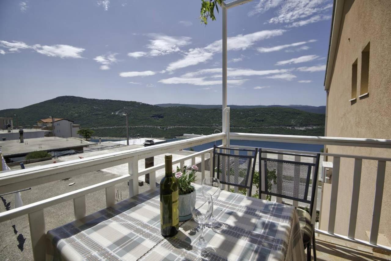 נאום Apartments In מראה חיצוני תמונה