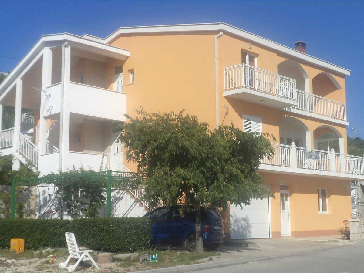 נאום Apartments In מראה חיצוני תמונה